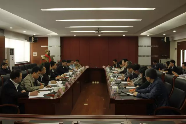 彿(fu)山市政(zheng)府領導到“彿(fu)山炤明”調研 希朢彿炤實