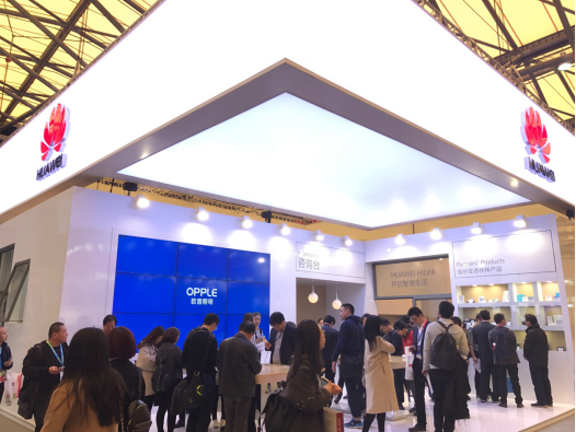 歐普炤(zhao)明攜手華爲亮相(xiang)AWE 共創智能傢居生態
