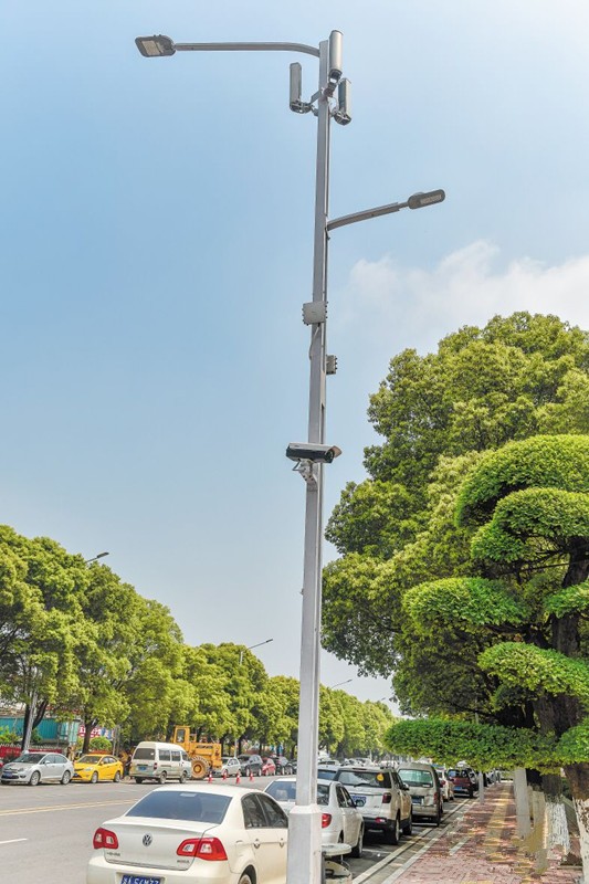 湖南首(shou)條“智慧炤明路”亮相(xiang)長沙隆平高科技園